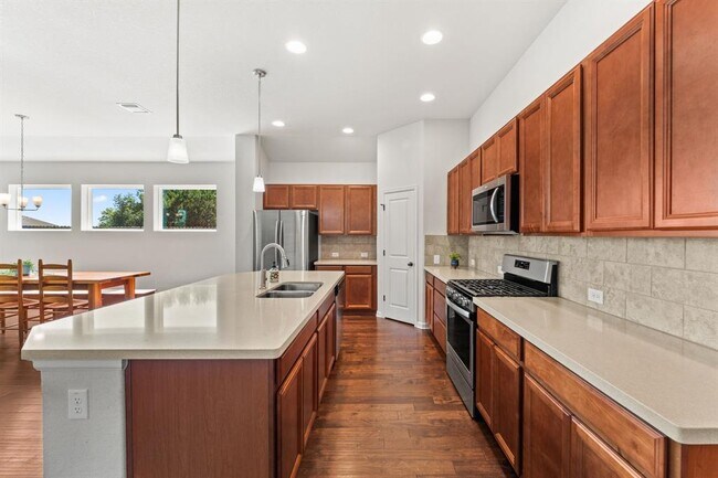 Foto del edificio - 489 Bridgestone Way