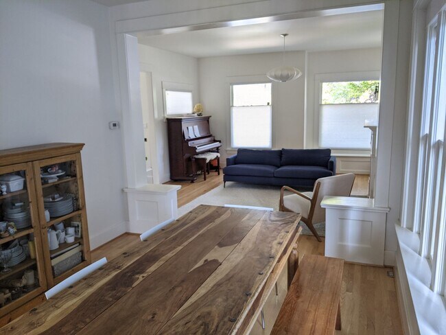 Foto del edificio - 3bd/1.75ba Seattle Home