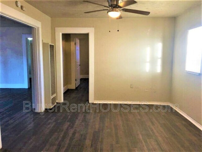 Foto del edificio - 2217 27th St