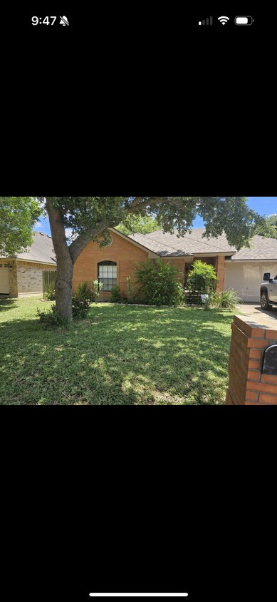Foto principal - 802 E Robin Ave