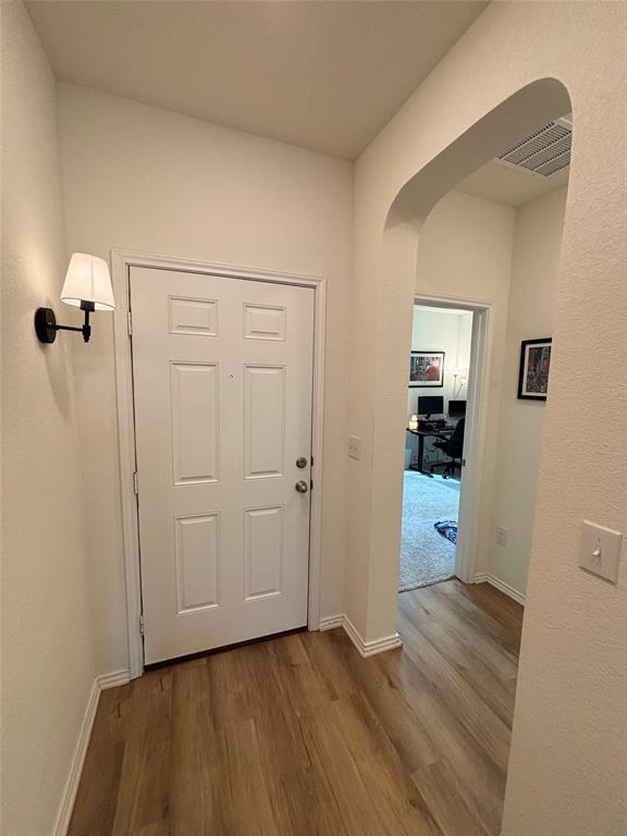 Building Photo - 8013 Philbrook Dr