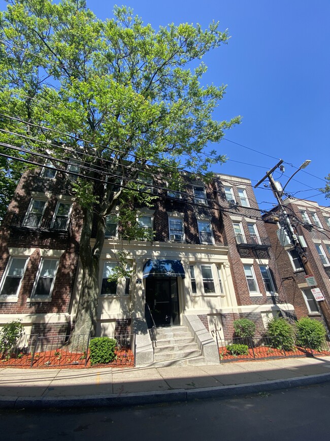 Foto del edificio - 28 Quint Ave