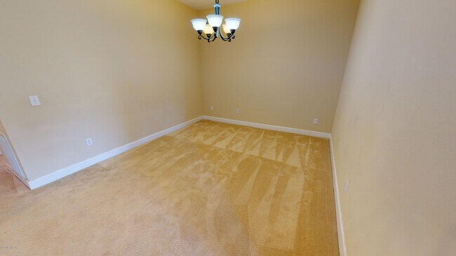 Building Photo - 625 Oakleaf Plantation Pkwy