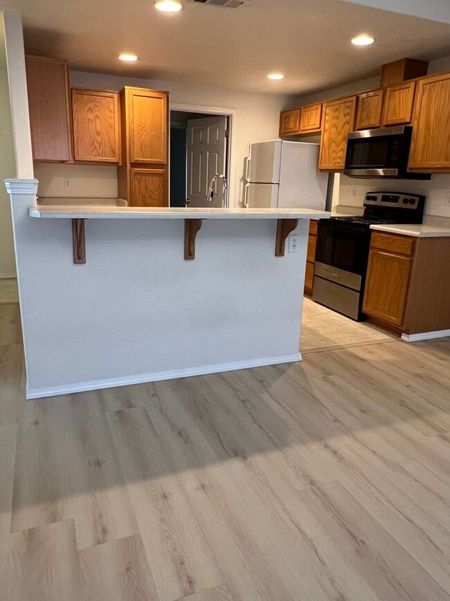 Foto del edificio - 1439-1441 SW Kellenbeck Ave