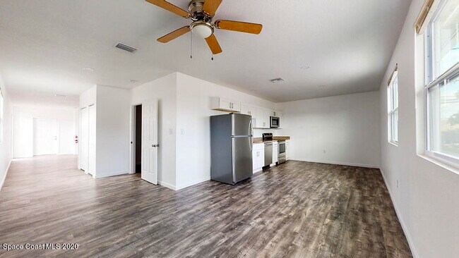 Foto del edificio - 25 N Orlando Ave