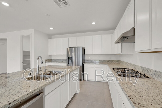 Building Photo - 5269 Diesel Rd