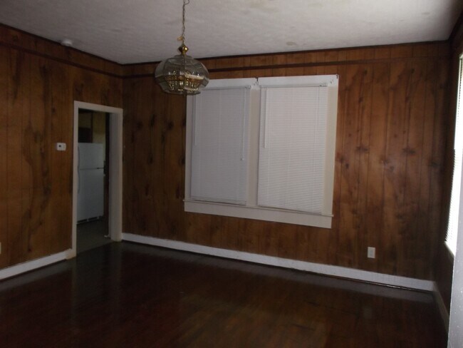 Foto del edificio - 3 Bedroom/ 1 Bath House. Available Soon!