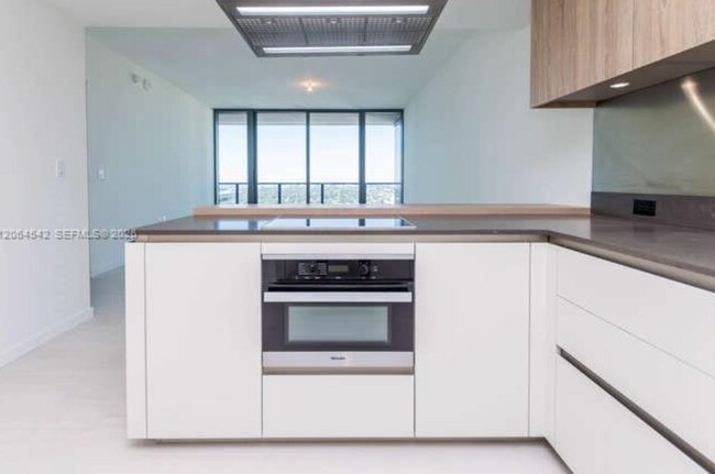 Foto del edificio - 1000 Brickell Plz