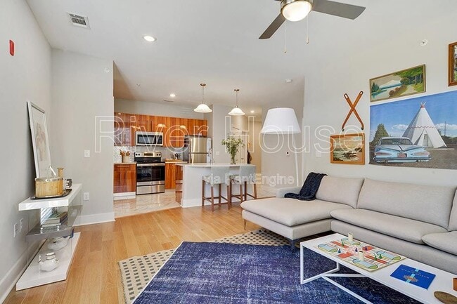 Interior Photo - River House Apartments