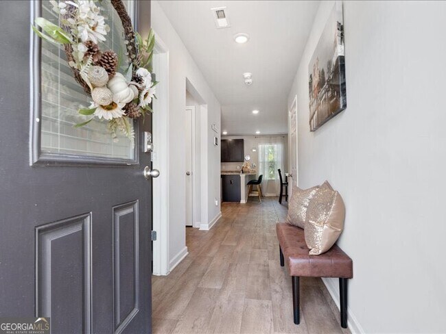 Foto del edificio - 174 Goodall Woods Dr