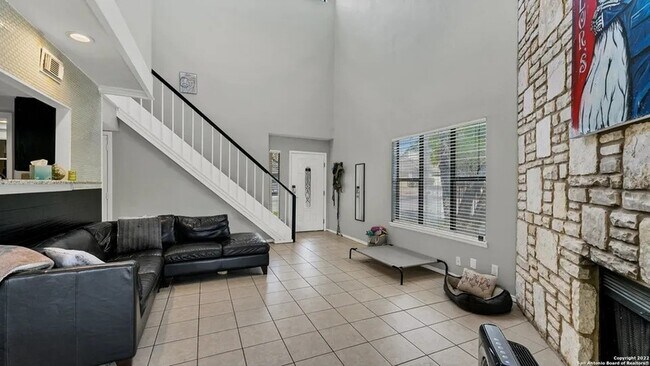 Foto del edificio - 8515 Echo Creek Ln
