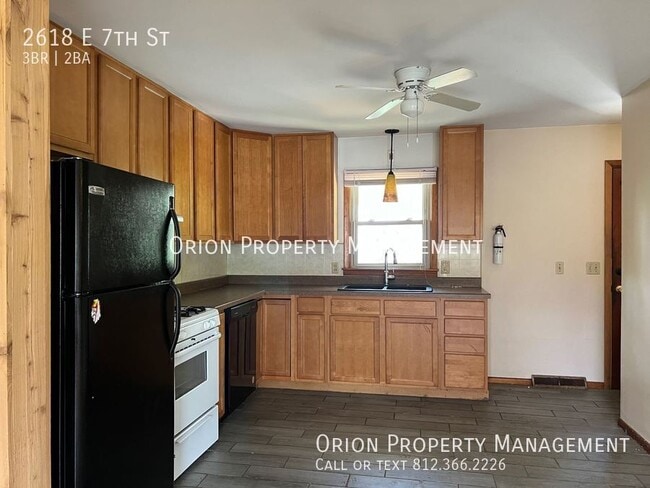 Foto del edificio - 2618 E 7th St