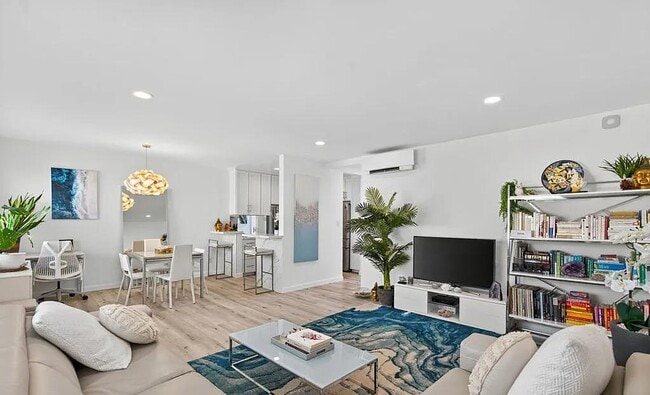 Building Photo - 1333 14th St