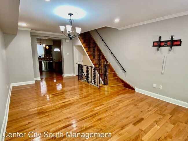 Building Photo - 3 br, 2 bath House - 939 Tree St