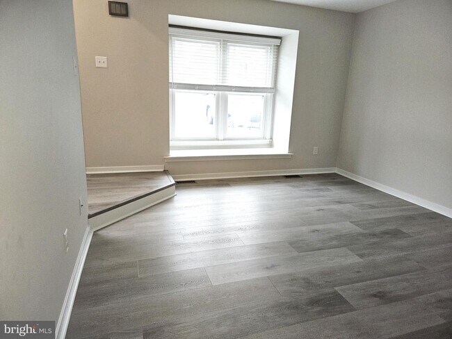 Foto del edificio - 3103 Trinity Ct