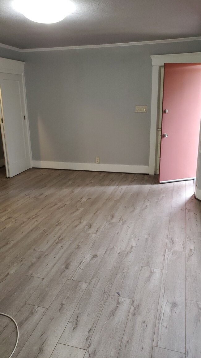 Foto del edificio - 2223 Terrace Heights Ave