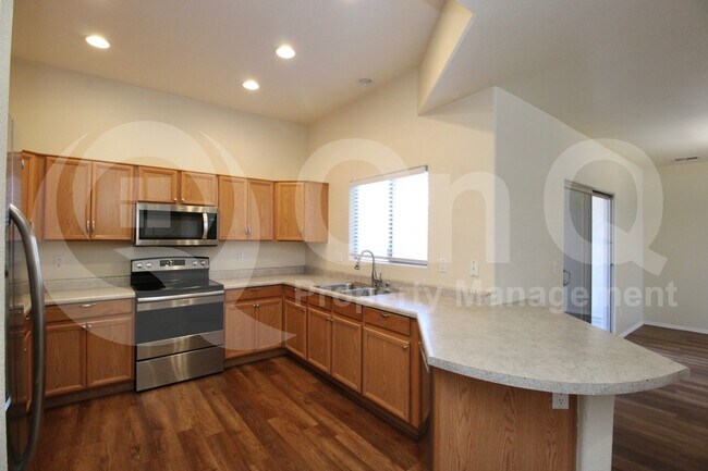 Foto del edificio - 8078 W Mary Jane Ln