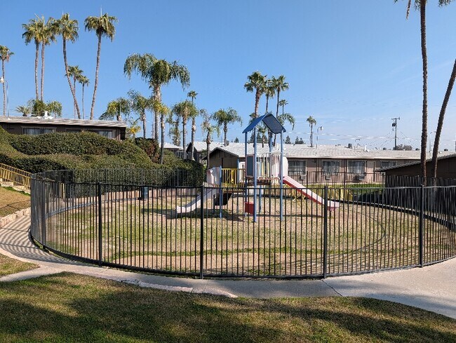 Foto del edificio - 2601 Columbus St