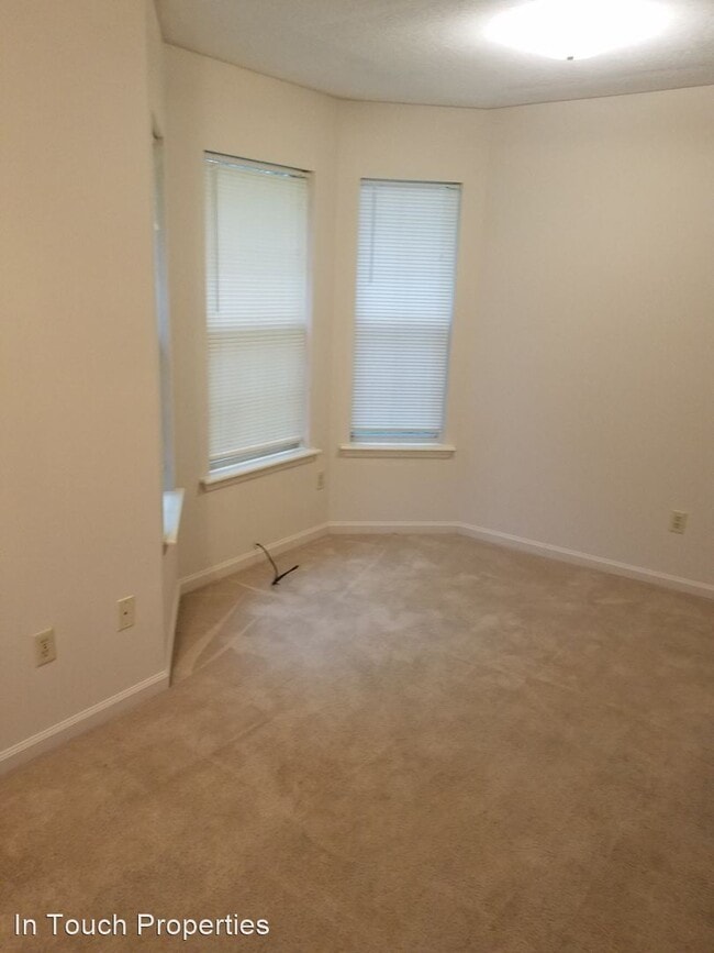 Building Photo - 6126 Vinnie Dr