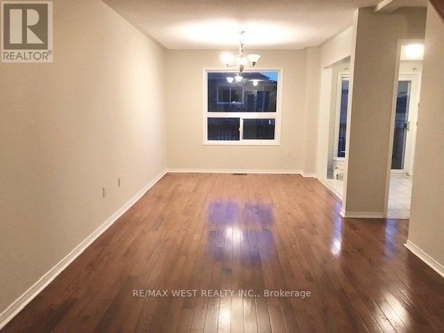 Photo du bâtiment - 85 Dells Crescent