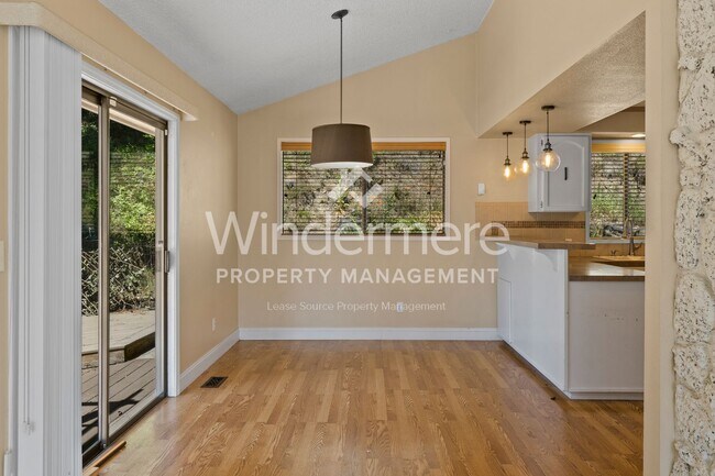 Foto del edificio - ***Coming Soon*** 4 Bed 3 Bath North Side Home nearly 2400 sq/ft Mead School District