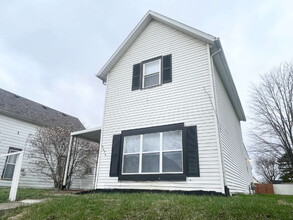 Building Photo - 2639 Central Ave