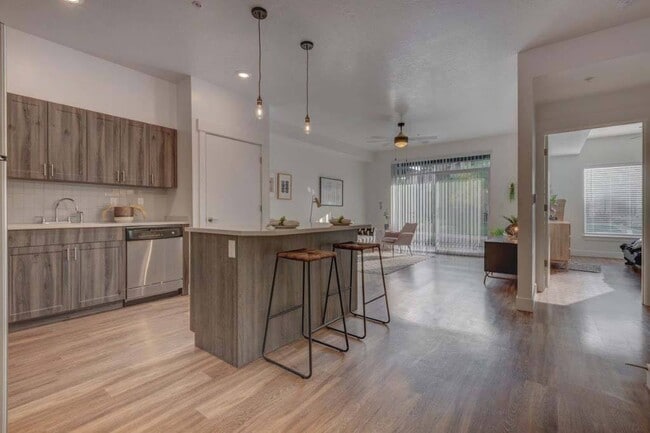 Cocina y sala de estar - Odessa at the District