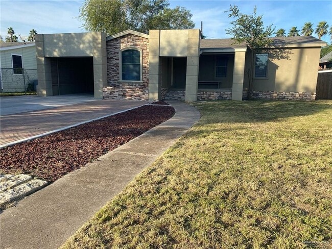 Building Photo - 604 W Hackberry Ave