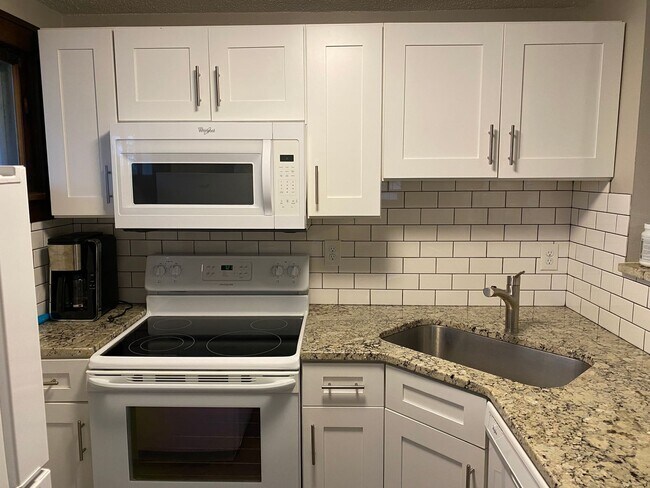 Foto del edificio - 211 N Spring Ave