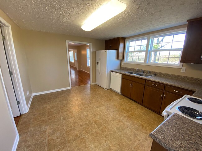 Building Photo - 8206 AL-204