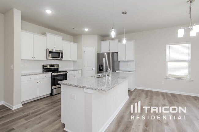 Building Photo - 111 Spring Knoll Drive Charlotte NC
