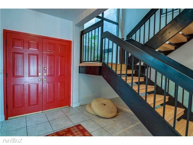 Foto del edificio - 5114 SW 72nd Ave