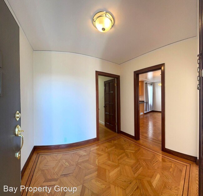 Foto del edificio - 5 br, 3 bath House - 2218 26th Ave.