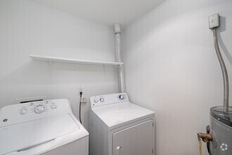 2BR, 2BA - 1,120SF - Skyview 3322