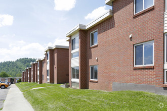 Timberline Apartments photo'