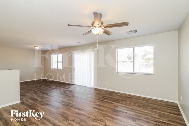 Foto del edificio - 10612 W Sonora St