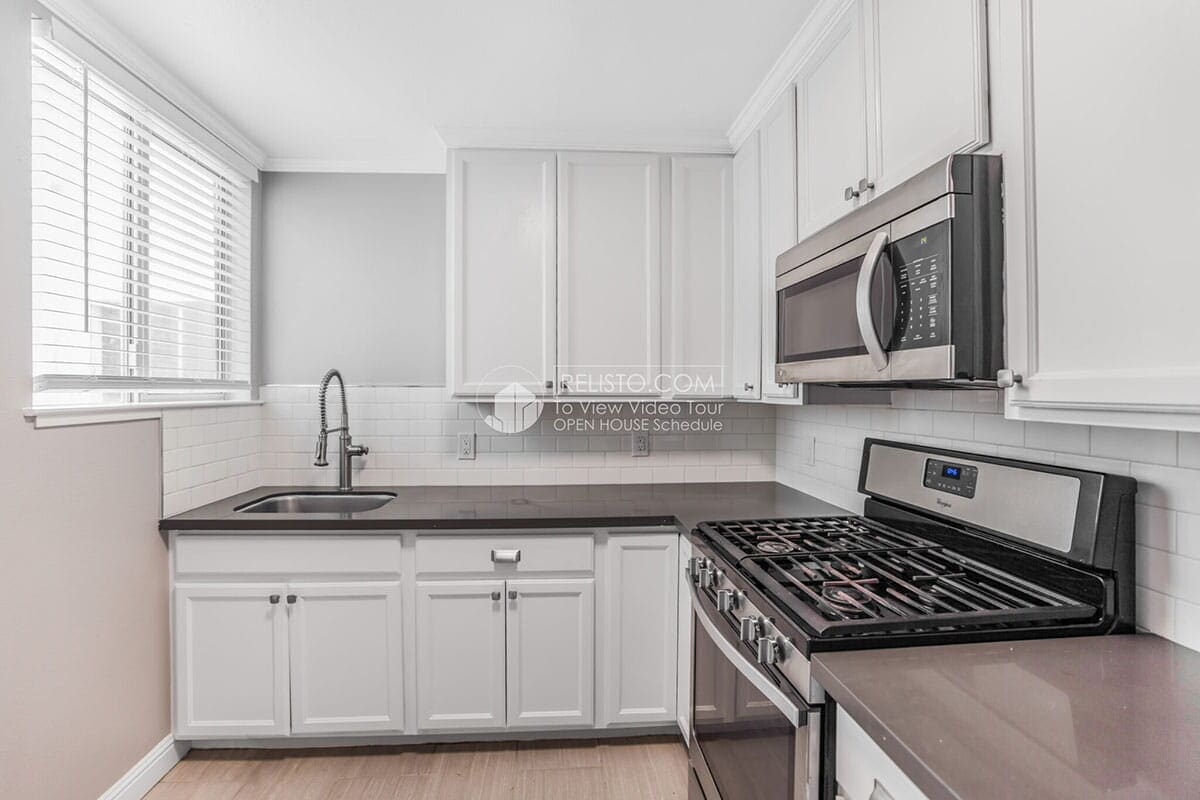 Primary Photo - 501 Velasco Ave