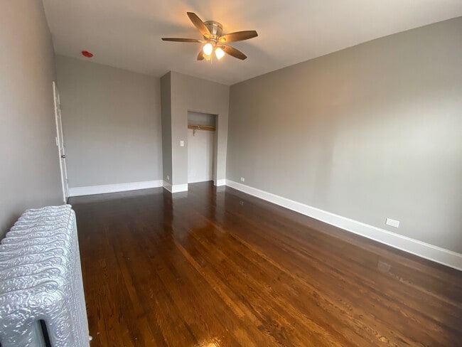 Building Photo - 4530 S Calumet Ave