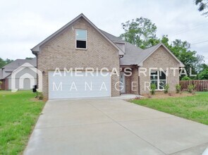 Building Photo - 11509 Andrew Way