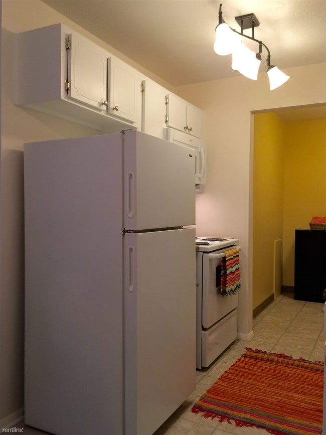 Foto del edificio - 4396 W 202nd St