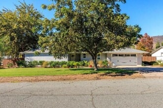 Building Photo - 1806 Wight Way
