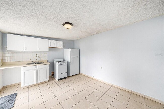Foto del edificio - 213 N Lincoln Ave