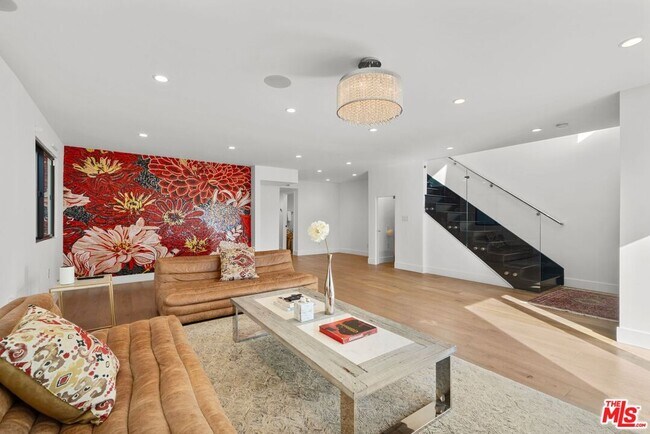 Foto del edificio - 411 Grand Blvd