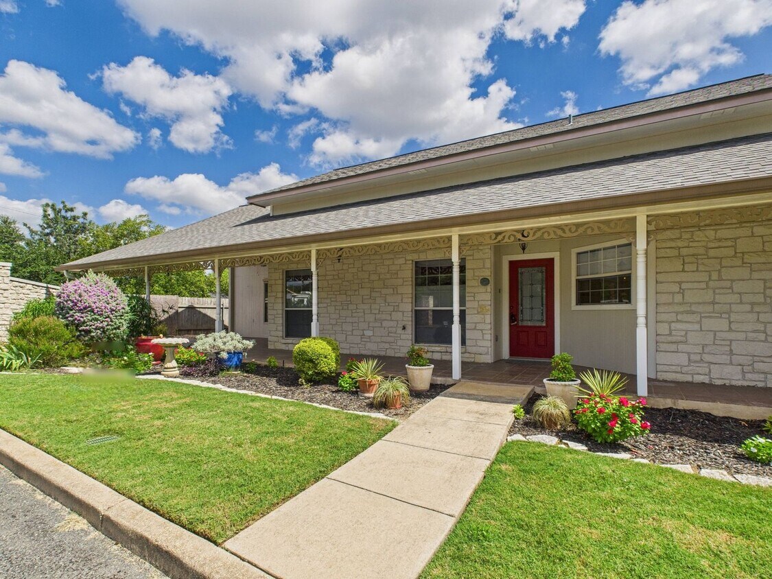 Primary Photo - Corner Lot Garden Home