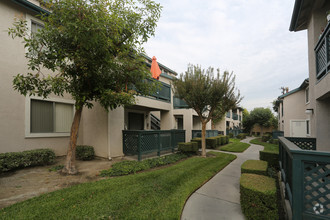 Summerhill Village Apartments photo'