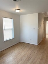 Building Photo - 3722 Putnam Dr