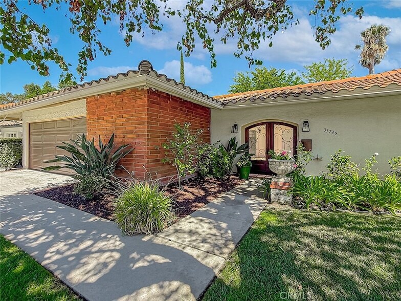 Photo - 31735 Bainbrook Court Unit