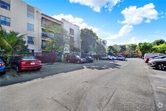 Building Photo - 5665 W 20th Ave