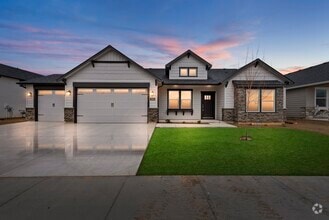 Building Photo - 5904 Lekeitio Dr
