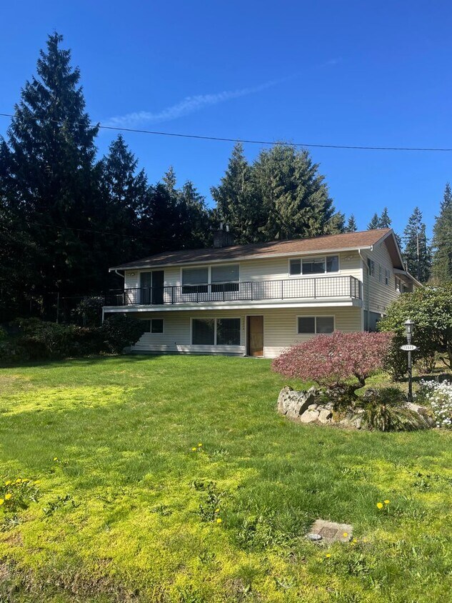 13530 Cascadian Way, Everett, WA 98208 House Rental in Everett, WA